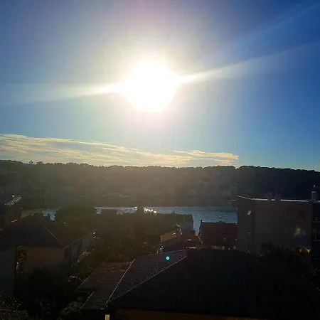 Sun View *